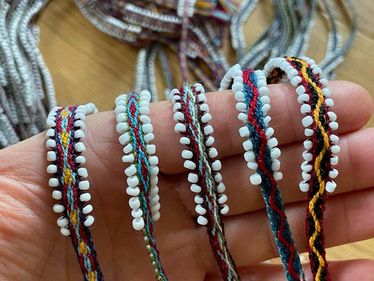 Handgemachtes Armbändeli aus Peru